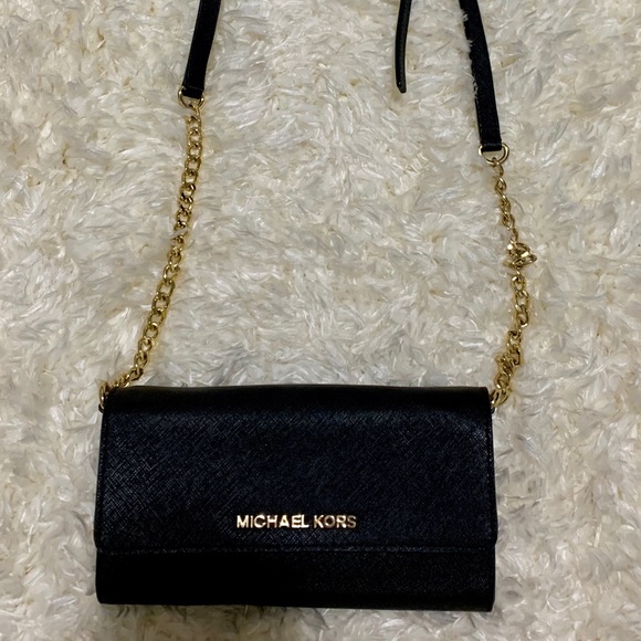 Michael Kors chain wallet/crossbody - Picture 1 of 2